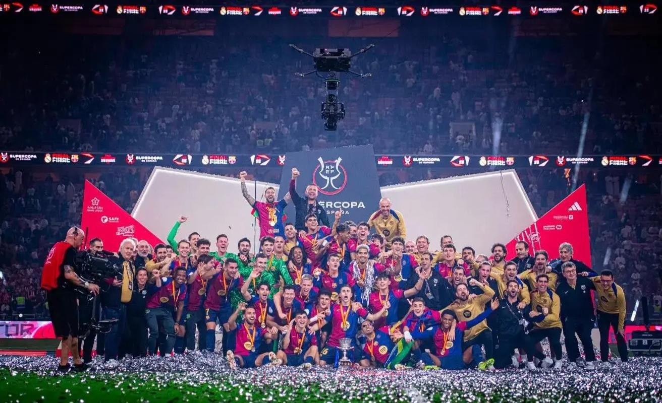 阿拉巴回绝了巴黎与切尔西 首选是皇马或巴萨 阿拉巴回绝了巴黎与切尔西 首选是皇马或巴萨