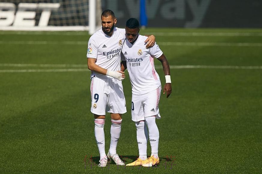 西甲-维尼修斯挑射水爷任意球破门 皇马2-0马洛卡